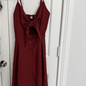 Elegant Burgundy Midi Dress